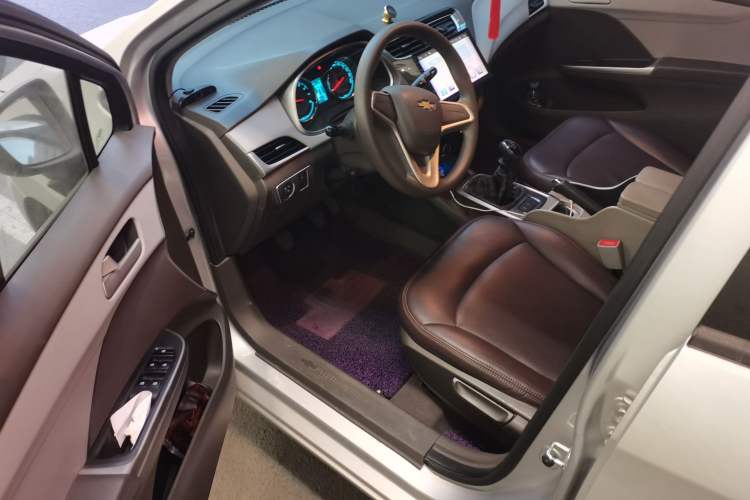 Used Chevrolet Lova RV 2016 1.5L Manual Comfort Edition