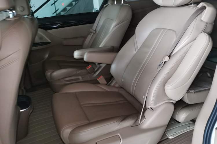 Used Buick GL8 2017 ES 28T Premium Version China V Standard
