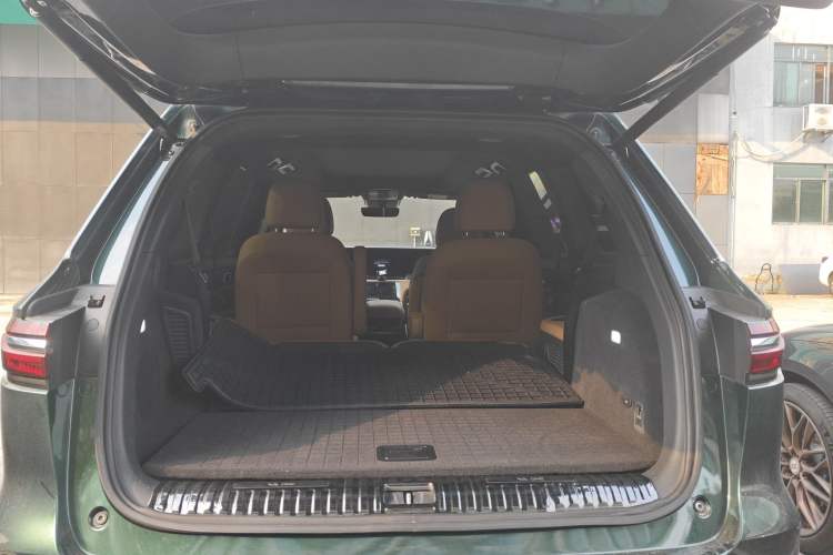Used Li Auto ONE 2020 Extended-Range 6-Seater Version Trunk