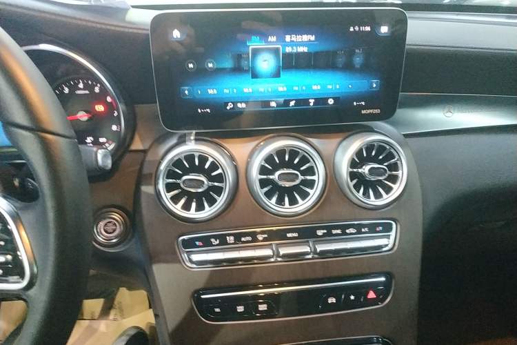 Used Mercedes-Benz GLC 2020 GLC 260 L 4MATIC Dynamic Model Audio And AC Panel