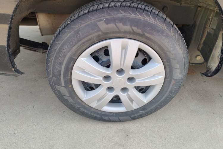 Used FORTHING Lingzhi 2023 M5L 1.6L Comfort 9-Seater
