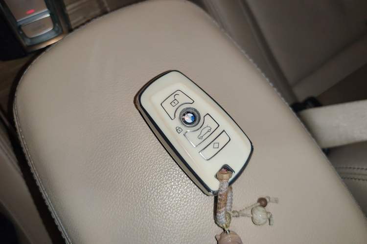 Used BMW X3 2011 xDrive35i Luxury Model Vehicle Key