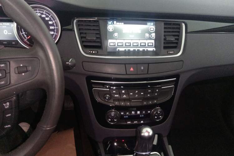 Used Peugeot 508 2015 1.8THP Automatic Prestige Edition Audio And AC Panel