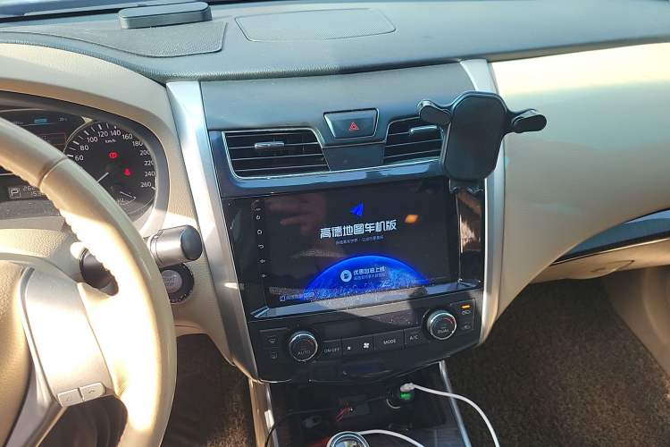 Used Nissan Teana 2013 2.0L XL Comfort Edition Audio And AC Panel