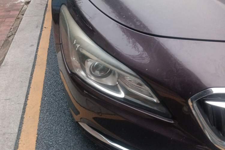 Used Buick LaCrosse 2016 20T Luxury Model Right Front Headlight