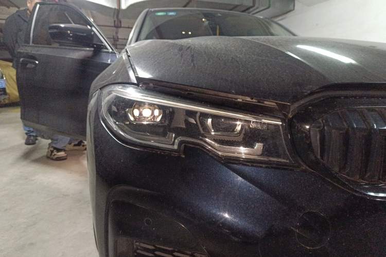 Used BMW 3 Series 2020 Facelifted 325Li M Sport Night Edition Package Right Front Headlight