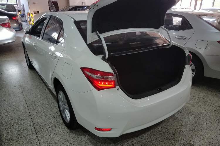 Used Toyota Corolla 2014 1.6L CVT GL-i Leather Edition
