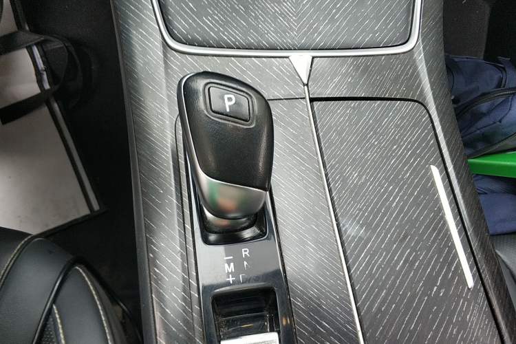 Used Venucia V 2021 260T Idol Edition