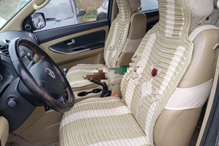 Used JMC Yusheng S350 2012 2.4T Two-Wheel Drive Luxury 7-Seater
