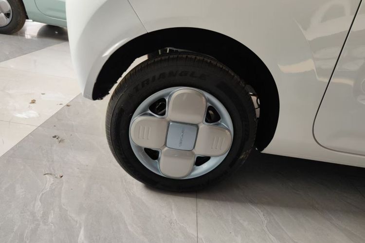 Used Geely Galaxy Panda 2024 Panda Mini 200km Endurance Bear Right Rear Wheel Hub