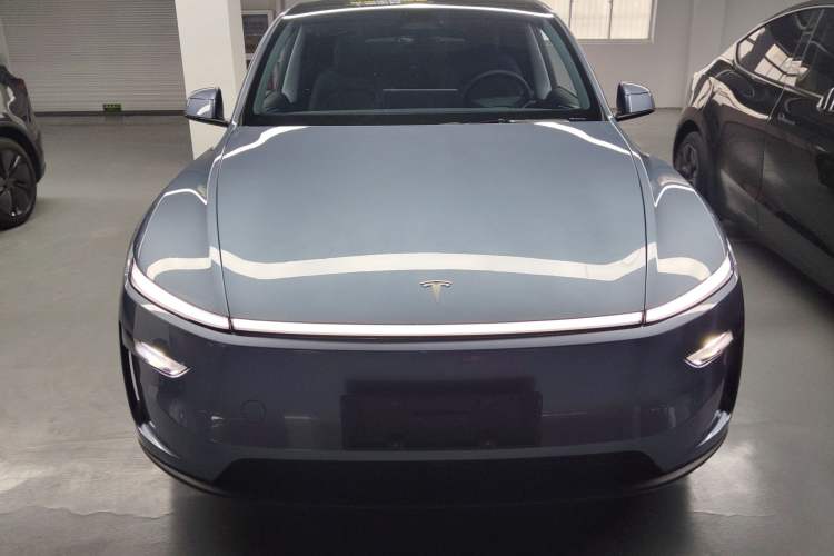 Used Tesla Model Y 2025 Rear-Wheel-Drive Version Front