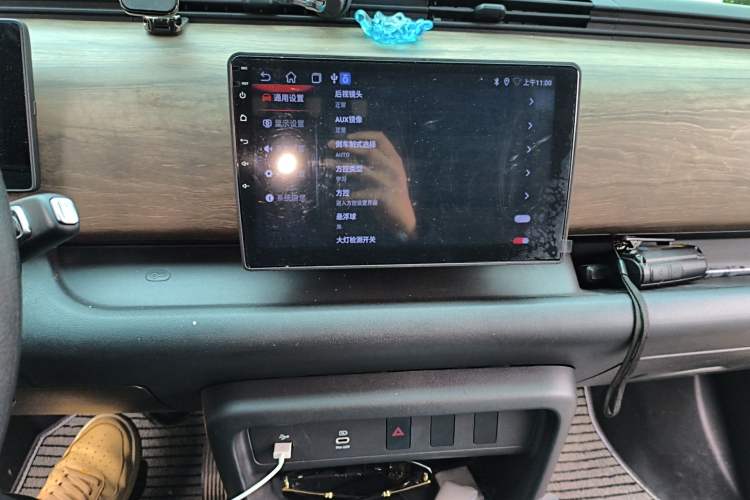 Used Ruichi EC75 2025 Ultra-Charging Version Pioneer II Type 50.1 kWh Audio And AC Panel