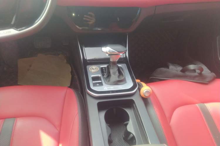 Used Dongfeng Aeolus Yixuan 2020 230T Automatic Dazzle Track Rider Edition
