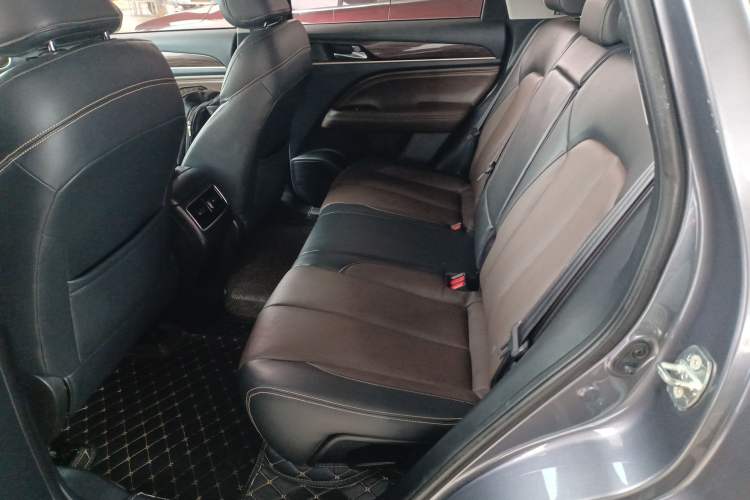 Used GAC Trumpchi GS5 2019 270T Automatic Luxury Edition Left Rear Seat