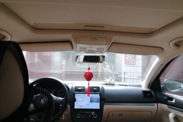 Used Volkswagen Sagitar 2010 1.4 TSI Automatic Luxury Model
