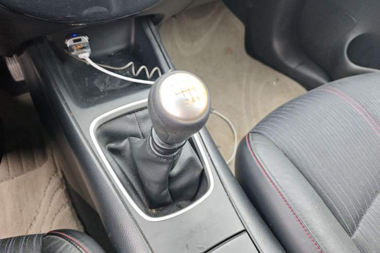 Used Nissan Tiida 2011 1.6T Manual Xuan Dong Edition