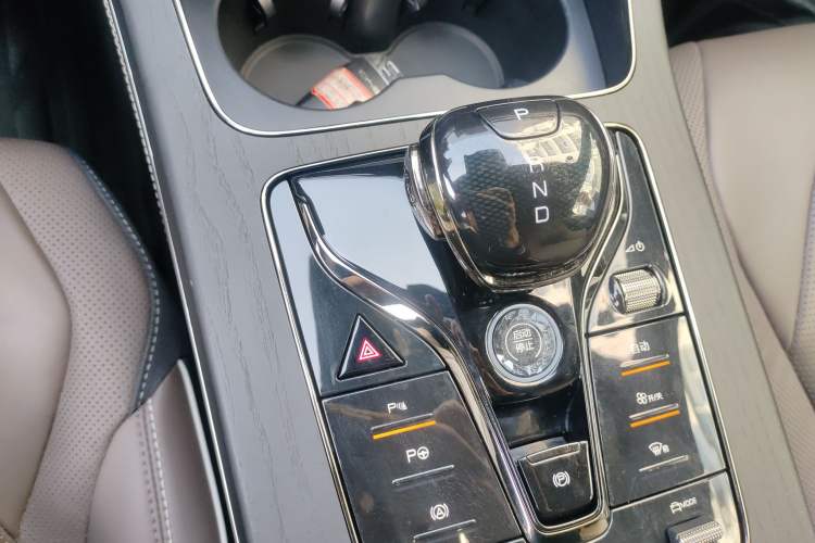 Used BYD Han 2022 EV Genesis Edition 610KM All-Wheel Drive Premium Model
