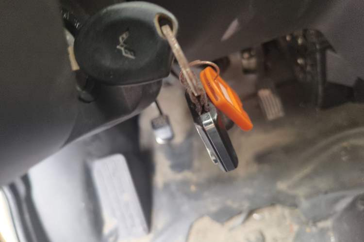 Used Wuling Rongguang 2011 1.2L Base Version