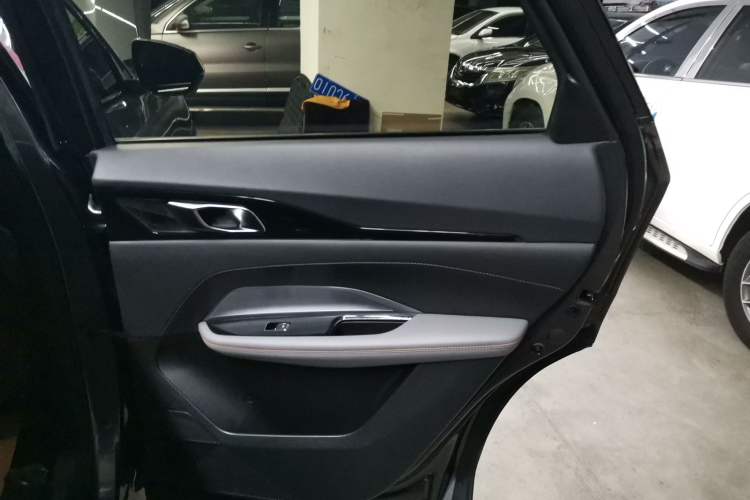 Used Oshan Z6 2023 Blue Whale 1.5T DCT Smart-Led City Edition