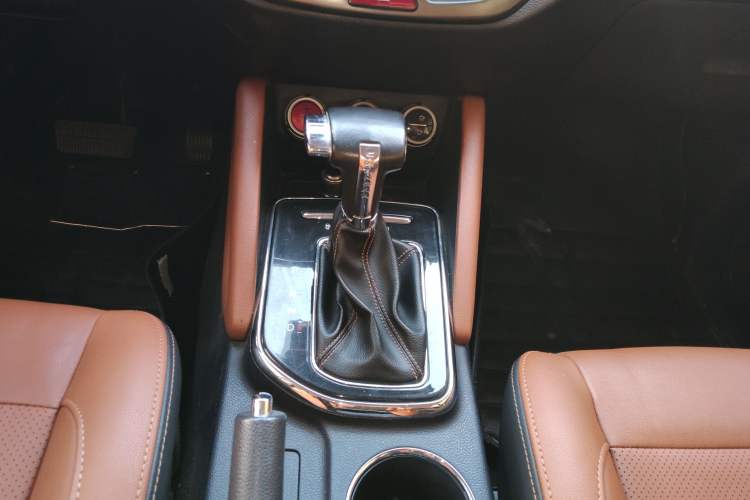 Used Oshan CX70 2017 Facelifted CX70T 1.5T Automatic Zunqing Edition