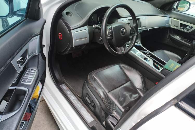 Used Jaguar XF 2015 XF 3.0 SC 80th Anniversary R-Sport Edition Driver Seat