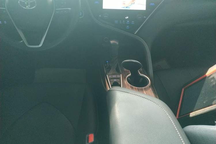 Used Toyota Camry 2019 Revised Version 2.5G Luxury Edition Gear Lever