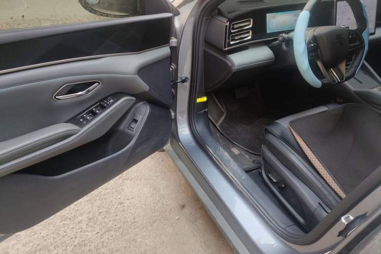 Used BYD Qin L 2024 DM-i 120KM Leading Model