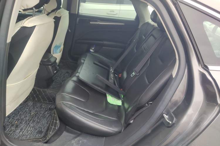 Used Ford Mondeo 2013 2.0L GTDi240 Luxury Sport Model
