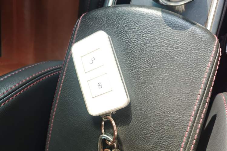 Used BYD Qin New Energy 2015 1.5T Dual-Crown Flagship Plus Edition
