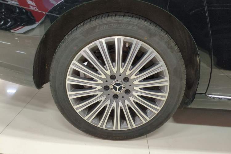 Used Mercedes-Benz E-Class 2021 E 300 L Stylish Model
