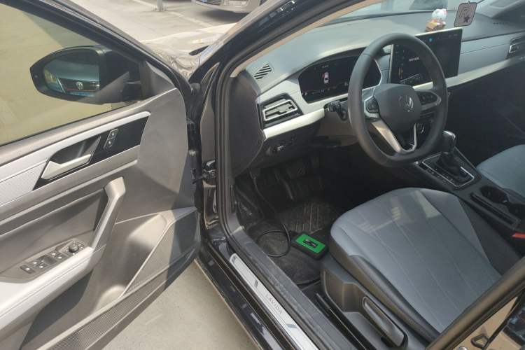 Used Volkswagen Lavida 2023 Revised Version 1.5L Automatic Starry Sky Edition – 5 Million Units