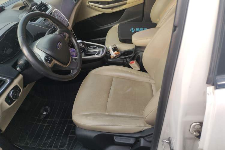 Used Ford Escort 2015 1.5L Automatic Fashion Model