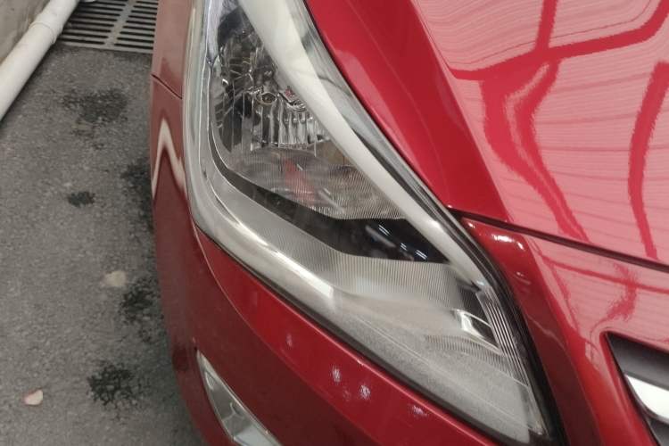 Used Hyundai Verna (older generation) 2014 1.4L Automatic Smart GLS Exterior 3