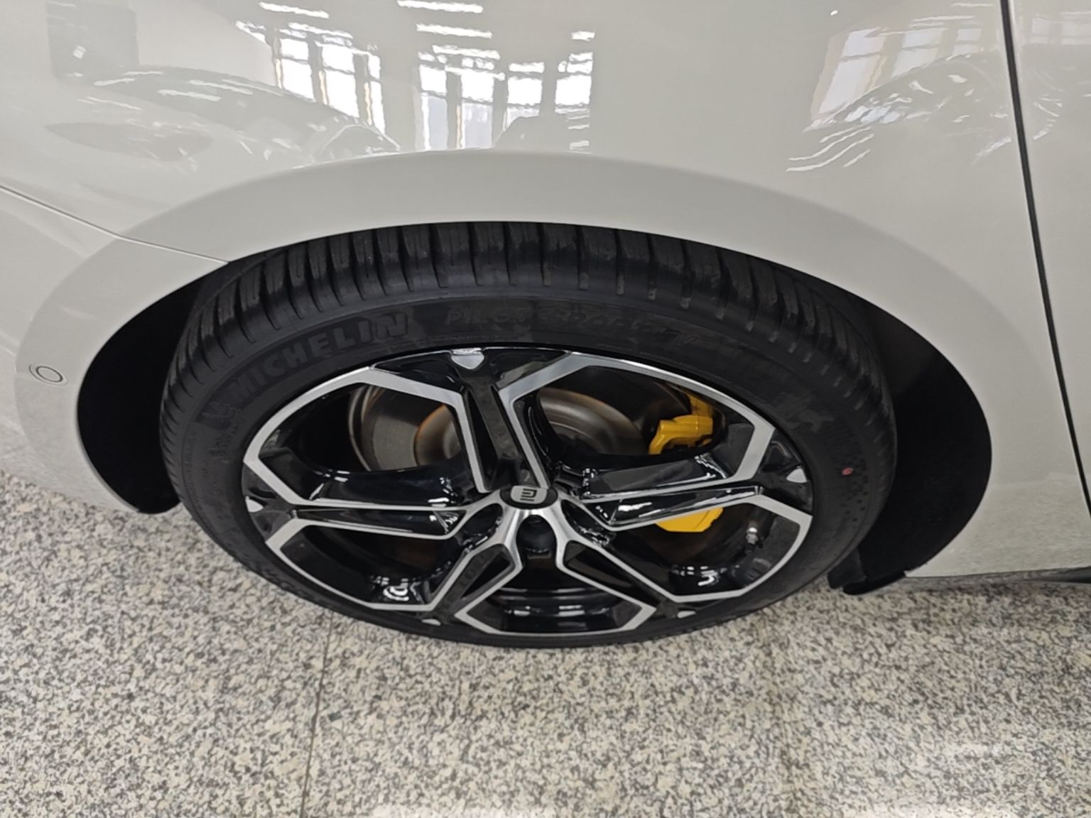 Xiaomi Auto SU7 2024 Rear-Drive Long-Range Intelligent Driving Version — снимка 11