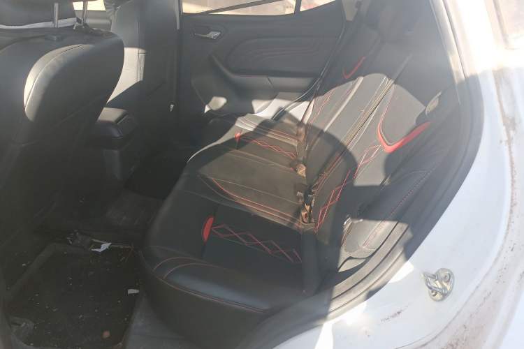 Used Soueast DX3 2018 1.5L Manual Luxury Model