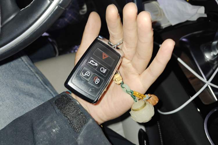 Used Land Rover Discovery Sport 2020 249 PS R-Dynamic Performance Tech Edition 7 Seats