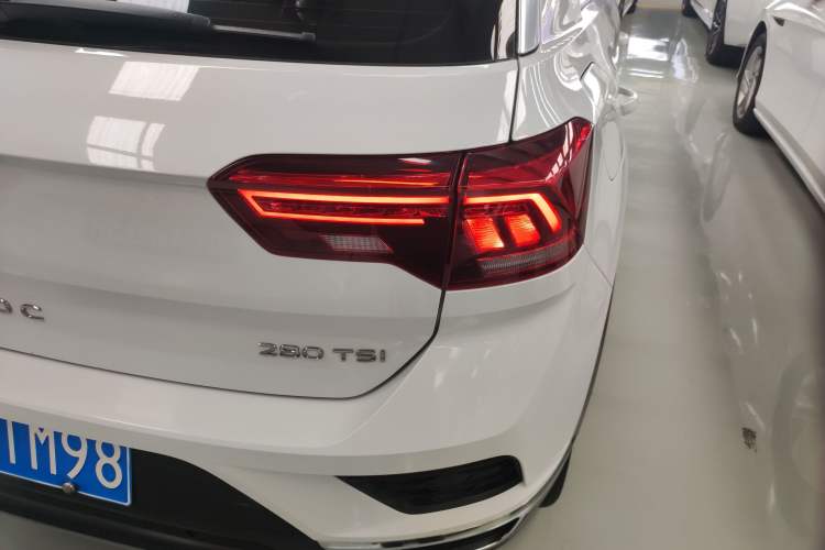 Used Volkswagen T-ROC 2022 280TSI DSG Two-Wheel Drive Elite PLUS