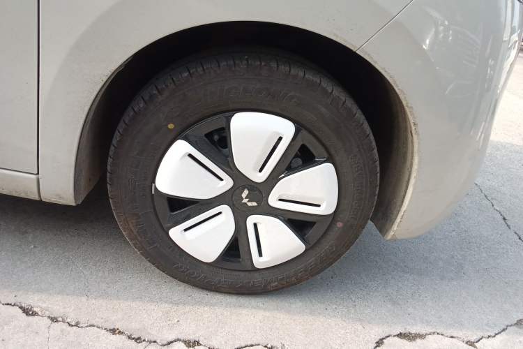 Used Wuling Hongguang MINIEV 2025 Four-Door Version Advanced Edition
