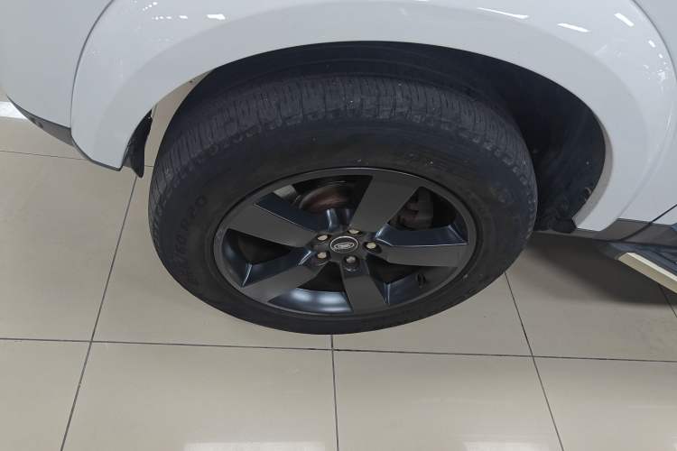 Used Land Rover Discovery 2016 3.0 SC V6 SE Left Front Wheel Hub