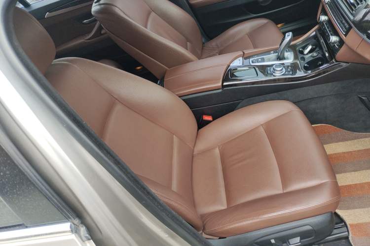 Used BMW 5 Series 2017 525Li Leading Model Right Front Seat