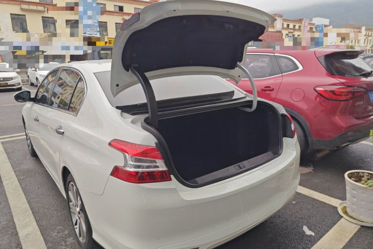 Used Peugeot 408 2014 1.8L Automatic Luxury Edition Trunk