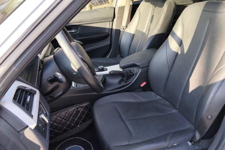 Used BMW 3 Series 2015 316Li Fashion Model