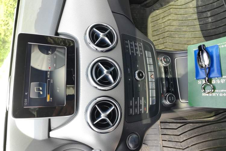 Used Mercedes-Benz B-Class 2015 B 200 Fashion Model
