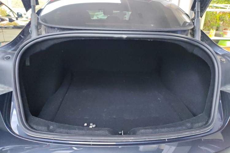 Used Tesla Model 3 2023 Long-Range All-Wheel-Drive Version