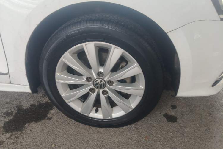 Used Volkswagen Sagitar 2015 230TSI Manual Comfort Version