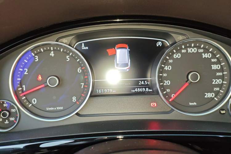 Used Volkswagen Touareg 2016 3.0 TSI Standard Version Instrument Cluster