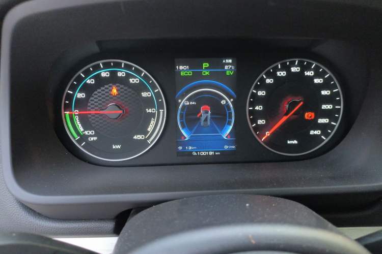 Used BYD Tang New Energy 2018 DM 2.0T All-Wheel Drive Smart Connect Advanced Model 7 Seats China V Emission Standard