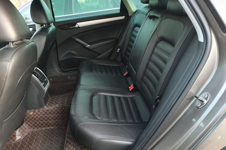 Used Volkswagen Passat 2014 1.8TSI DSG Prestige Navigation Edition
