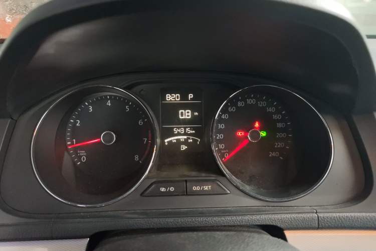 Used Volkswagen Gran Lavida 2015 1.6L Automatic Comfort Edition Instrument Cluster