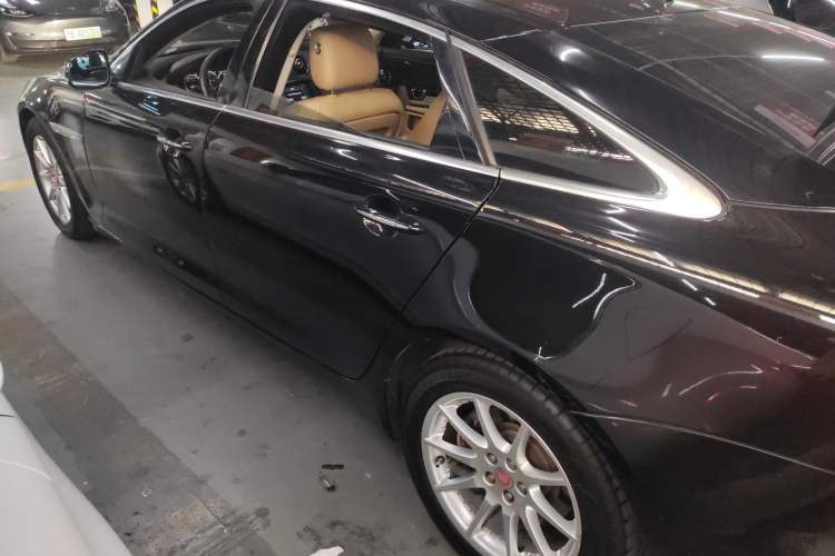 Used Jaguar XJ 2014 XJL 2.0T Two-Wheel-Drive Elegant Business Edition